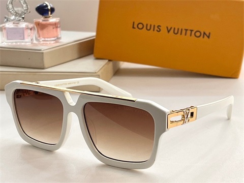 LV sunglass-365